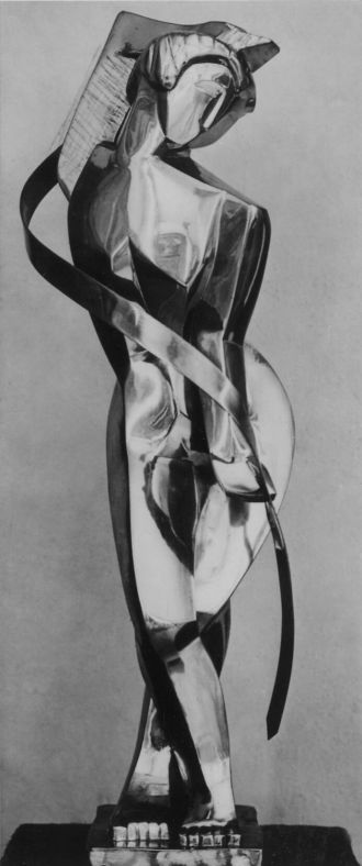 Escultura de bailarina, prohibida por los nazis, hallada en Berlín